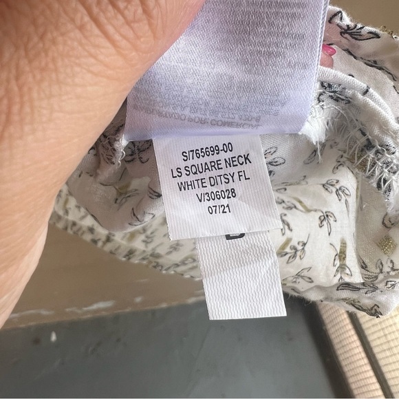 Old Navy Long-Sleeve Button-Front Floral Poet Blouse Size XL Peasant Hippie Boho - Picture 7 of 8